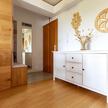 Mako-ski 아파트 *